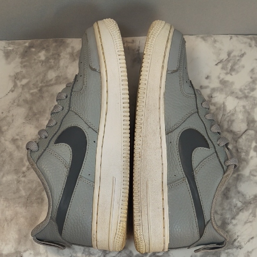 Nike Air Force 1 Low GS Light Smoke Gray Sneakers Size 4.5Y - Picture 5 of 12